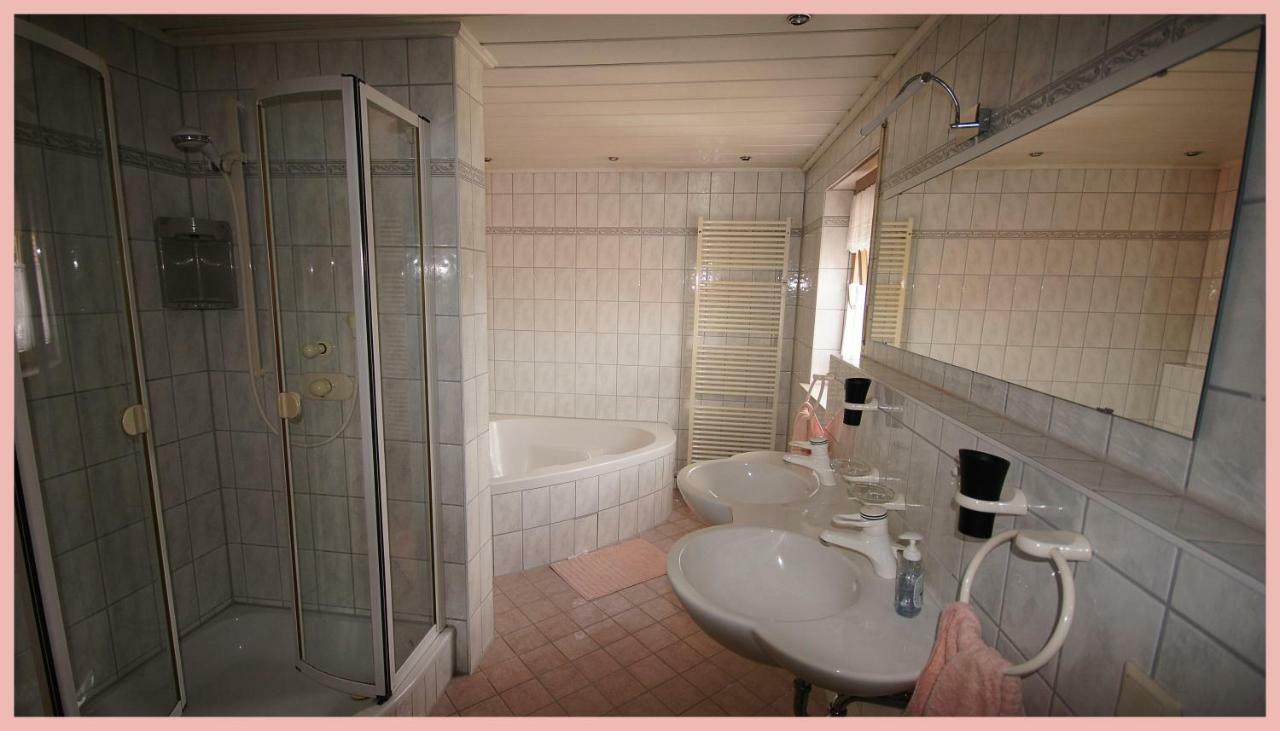 Double Two Lodge Kappel-Grafenhausen Eksteriør bilde